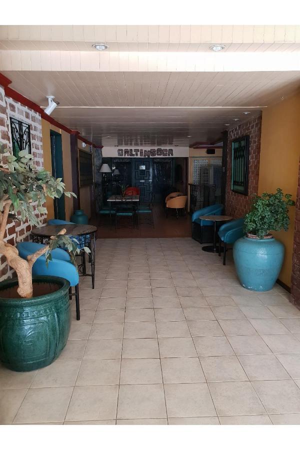 מלון באקולוד Saltimboca Tourist In מראה חיצוני תמונה
